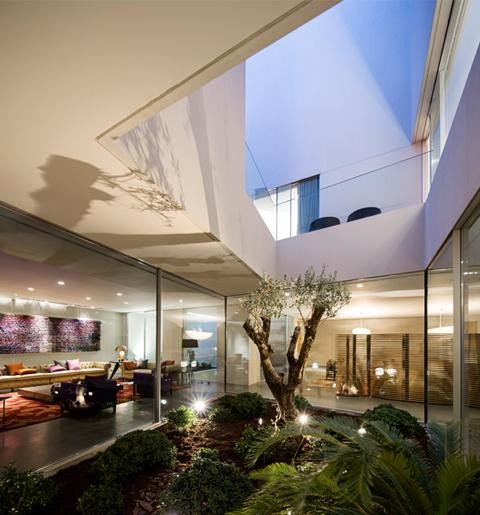  Wall House 
